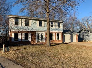 19 San Carlos Dr, Saint Charles, MO 63303