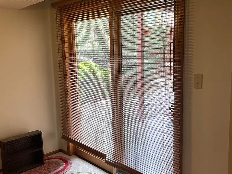 5045 Broadmoor Bluffs Dr — Photo 17