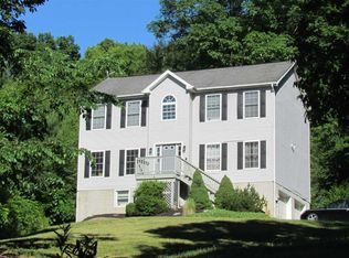 11 Ridge Rd, Hopewell Junction, NY 12533