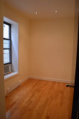 Rented by CoSo Apartments | media 23