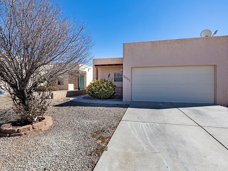 2637 Las Alturas Ct — Photo 2