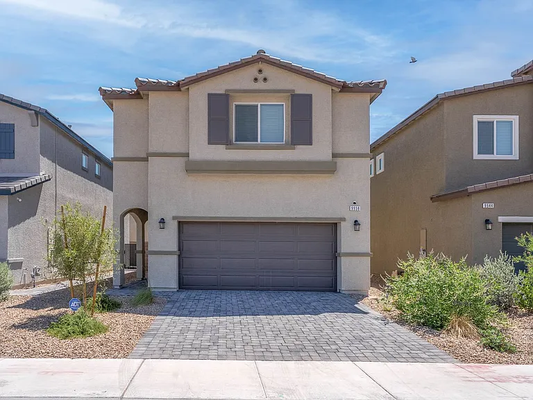 9938 Ullom Dr — Photo 1