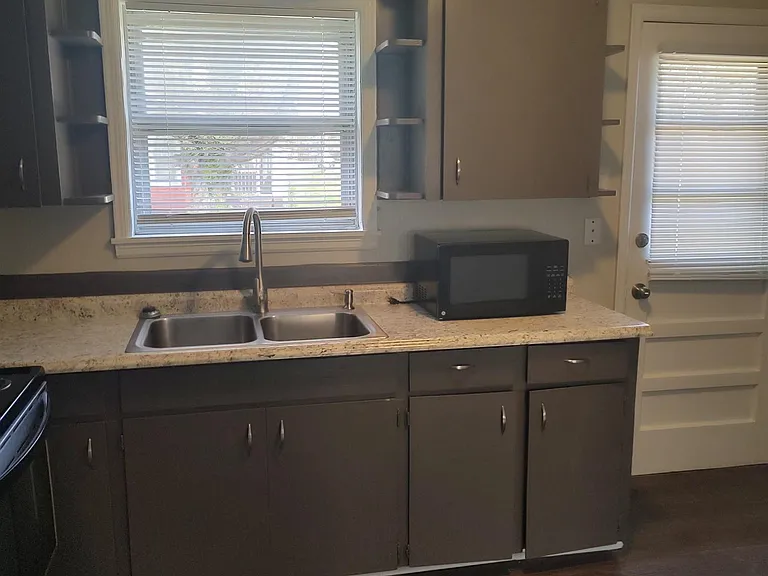 2408 Whitesburg Dr SW #A — Photo 4