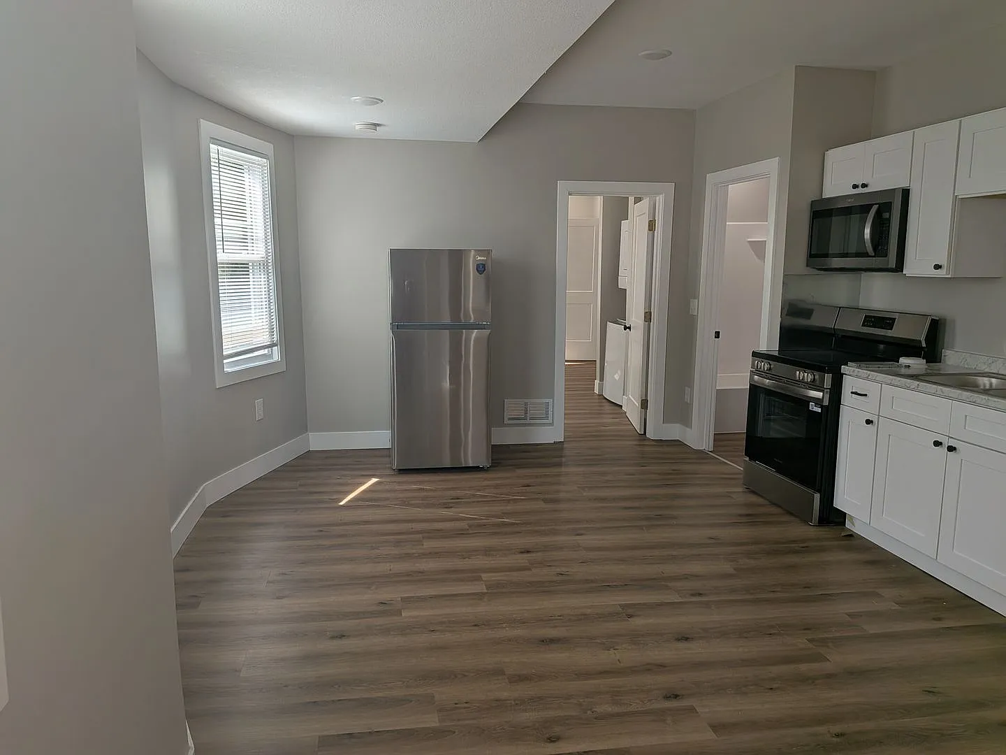 1014 Capitol — Photo 3