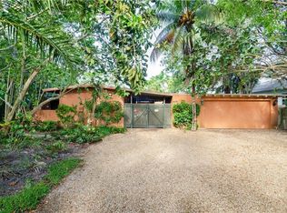 620 6th Ave N, Naples, FL 34102