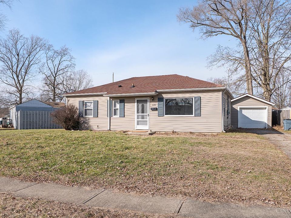 1st image of 121 Holly Ln
