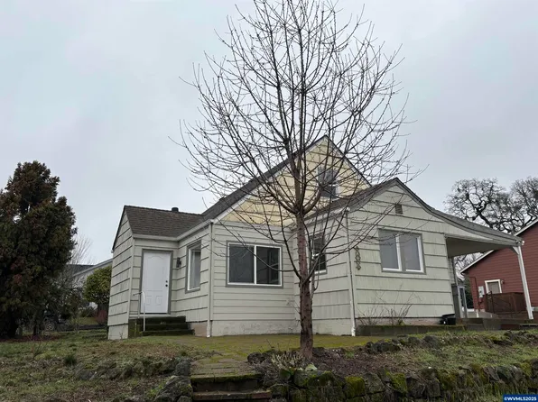 710 NE Polk Station Rd, Dallas, OR 97338