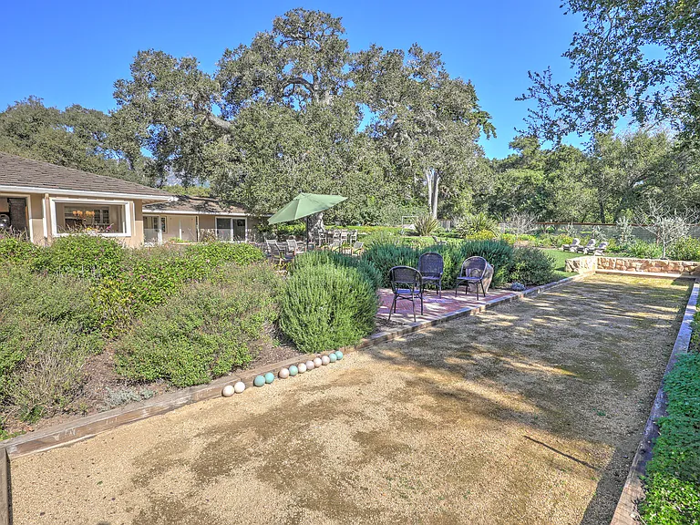 1694 San Leandro Ln — Photo 36