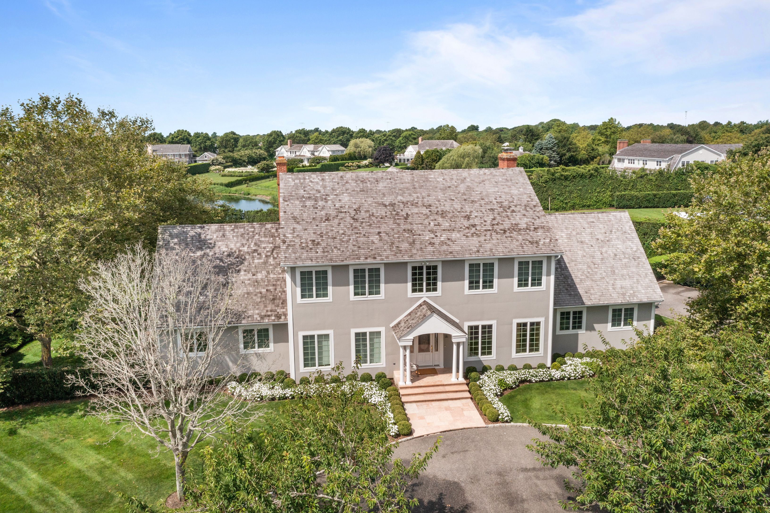 99 Pheasant Close E, Southampton, NY 11968 Out East