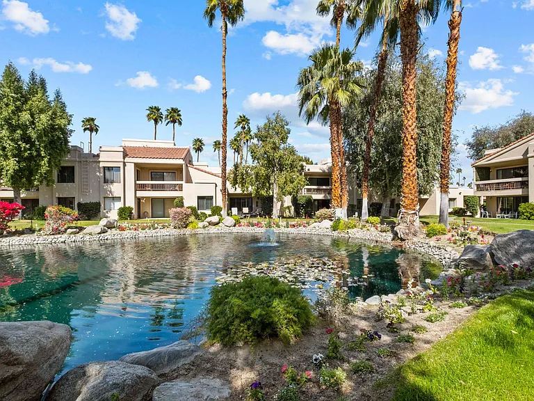 35200 Cathedral Canyon Dr #U163 — Photo 2