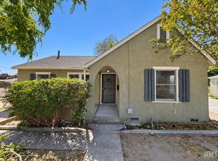 319 Holtby Rd, Bakersfield, CA 93304