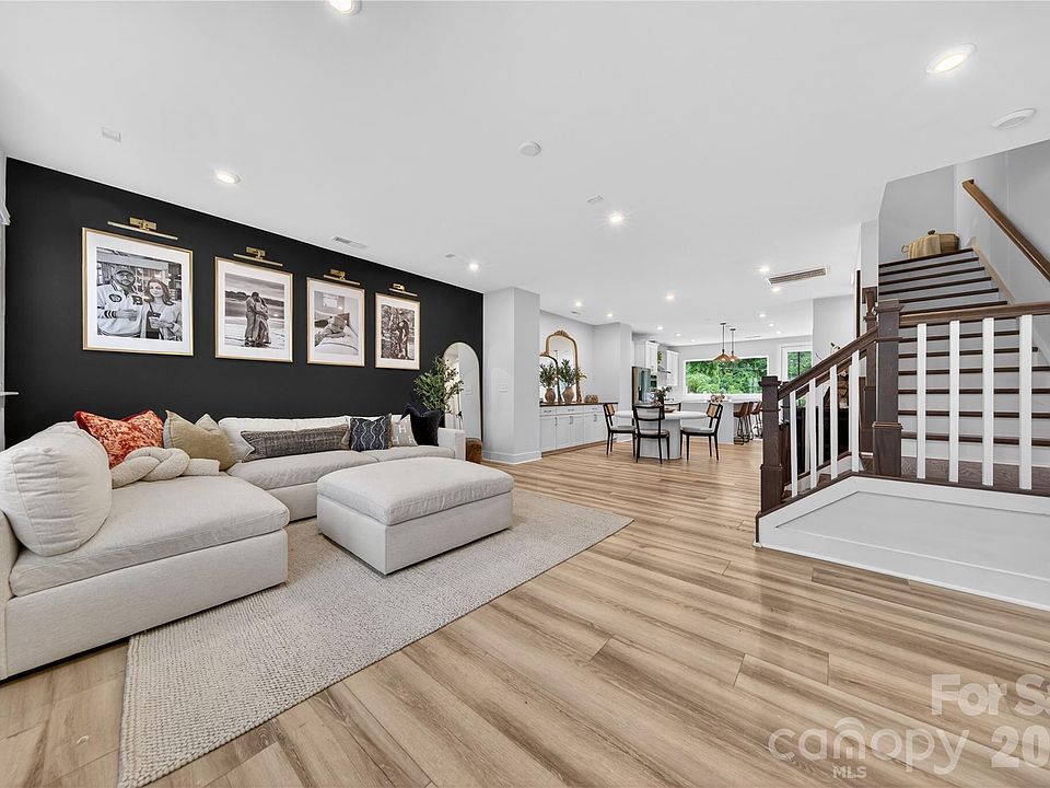 1st image of 4033 Polluck Way