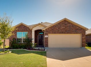 11053 Hawks Landing Rd, Haslet, TX 76052