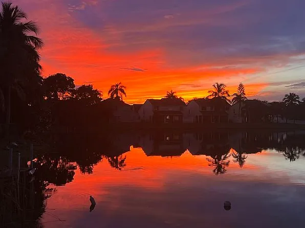 1141 Scarborough Dr, Davie, FL 33324