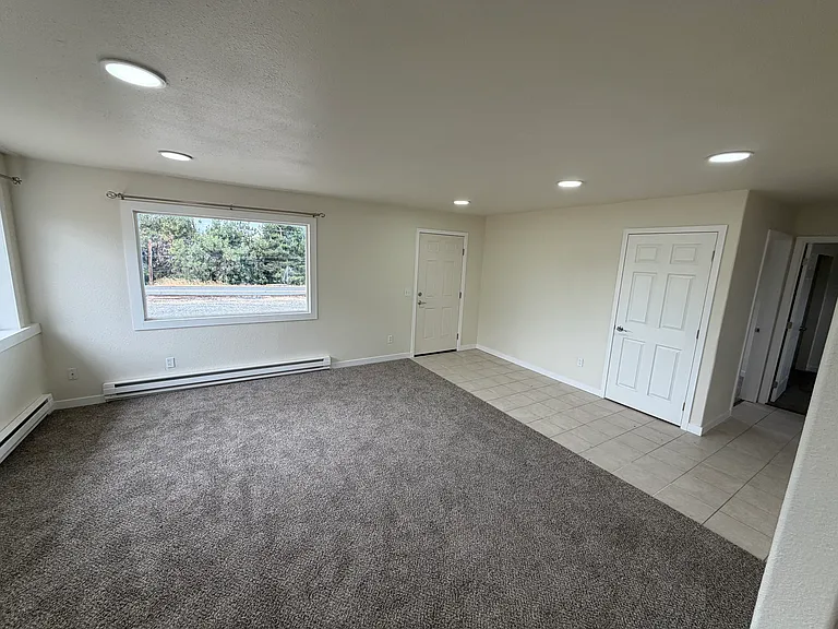 404 Klickitat Ave #2 — Photo 14