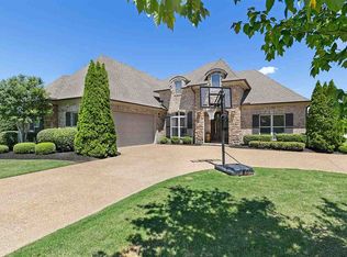 8 Kinnewick Cv, Jackson, TN 38305