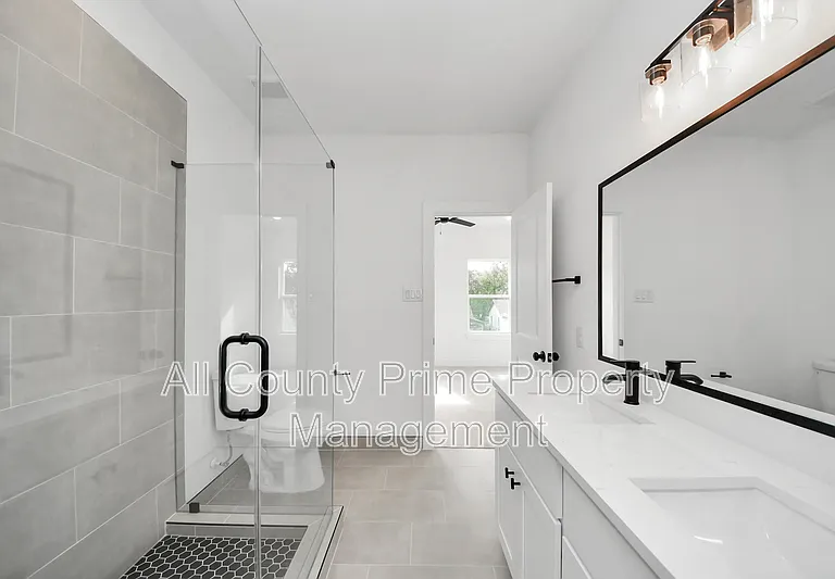 2708 Bostic St #B — Photo 17