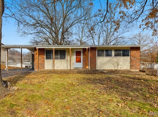 1923 Nashua Dr, Saint Louis, MO 63136