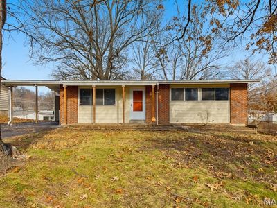 1923 Nashua Dr, Saint Louis, MO, 63136