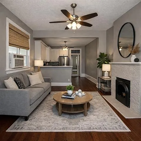 2 bed, 2.0 bath, 887 sqft, $1,700 — Photo 4