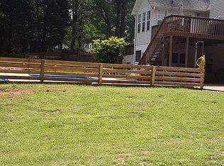 446 Strathmore Dr, Sharpsburg, GA 30277