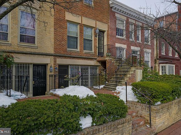 2nd image of 226 3rd St NE #35