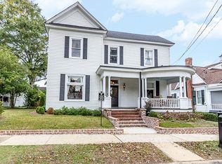 15 Wesley St, Newnan, GA 30263