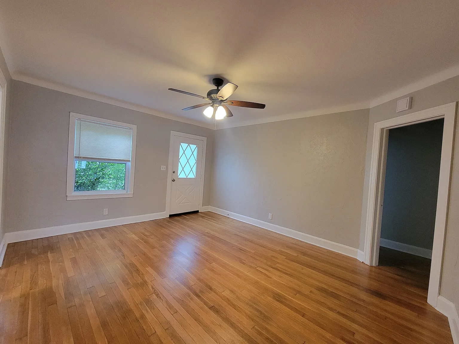 2 bed, 1100 sqft, $2,895 — Photo 4
