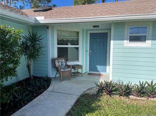 8326 SE Pinehaven Ave, Hobe Sound, FL 33455