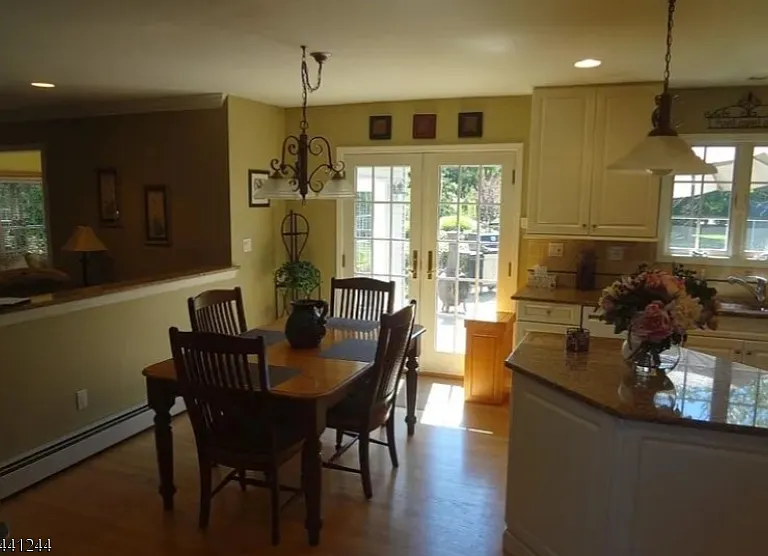 246 Fresh Ponds Rd — Photo 23