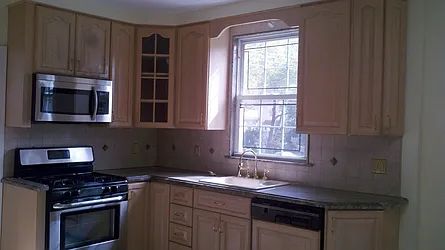 Rented by Laura A Noto LREB