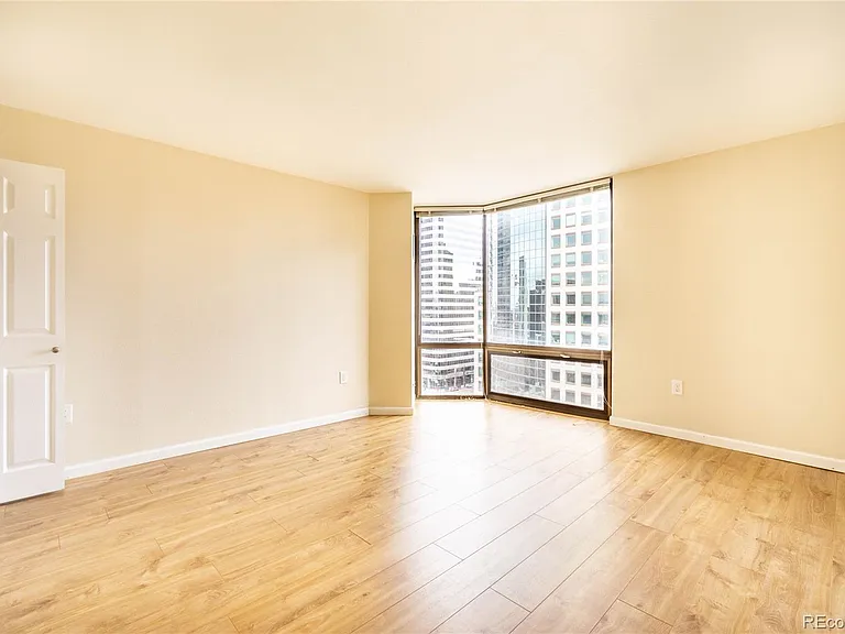 1625 Larimer St #1604 — Photo 5