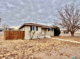 2303 Mountain View Dr, Carlsbad, NM 88220