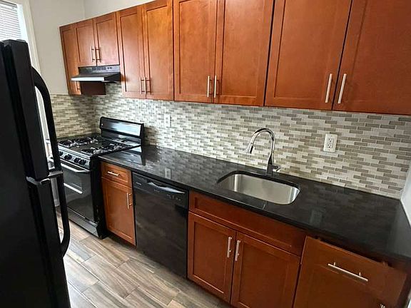 2nd image of 8 Garrison Ave #23