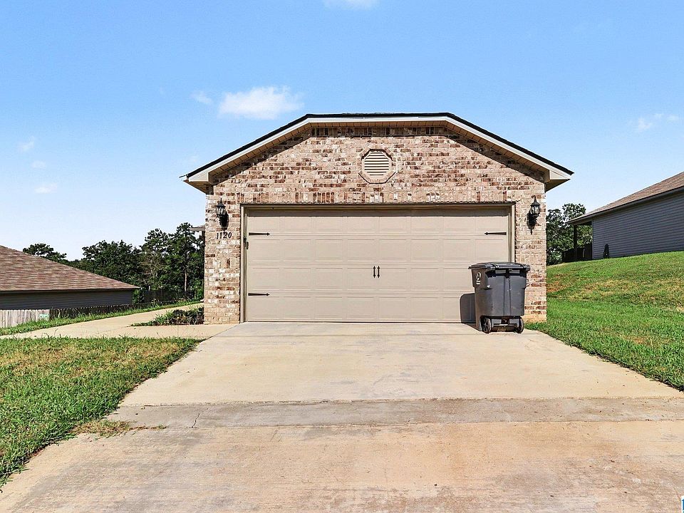 1st image of 1120 Brookhaven Dr