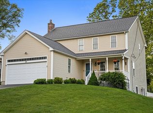 20 Briarcliff Dr, Auburn, MA 01501