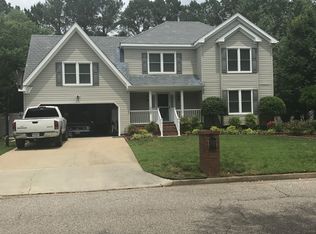 516 Royal Grant Dr, Chesapeake, VA 23322
