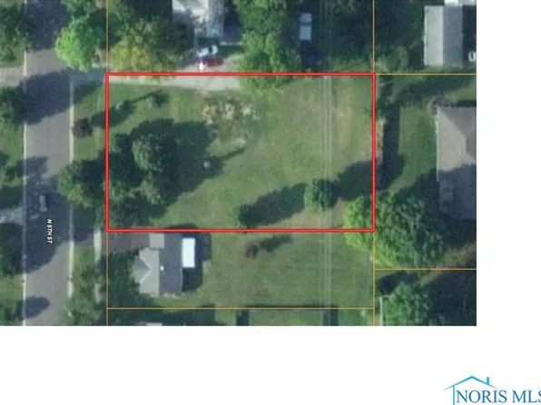 453 N 5th St, Upper Sandusky, OH 43351
