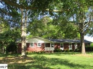 266 Whelon Rd, Laurens, SC 29360