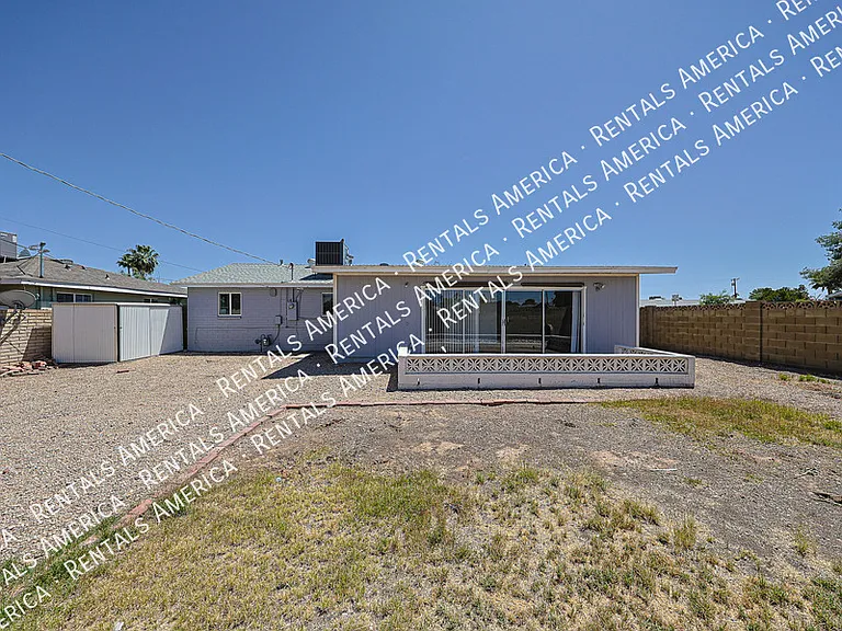 2114 W Myrtle Ave — Photo 23