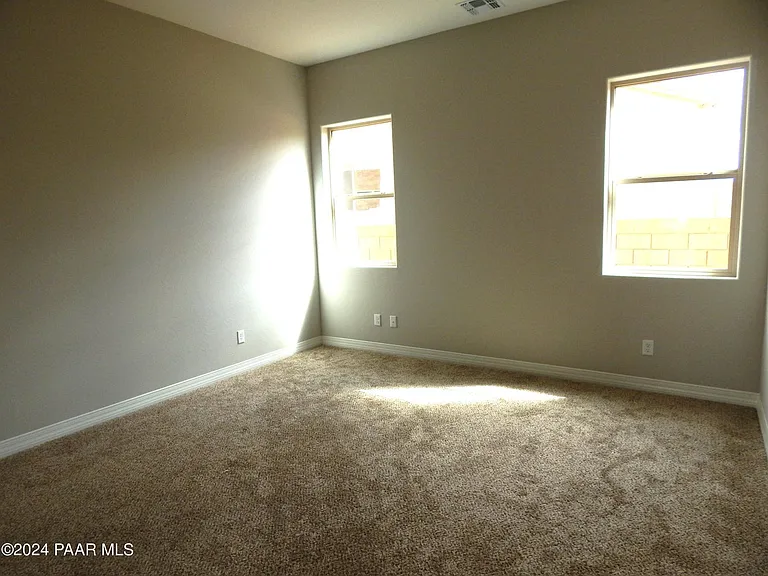 4972 N Medford Way — Photo 10