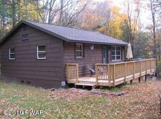 101 Pine Dr, Greentown, PA 18426