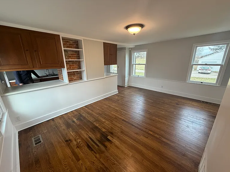 Eat in kitchen area