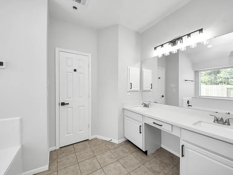 8322 Adler Lake Dr — Photo 34