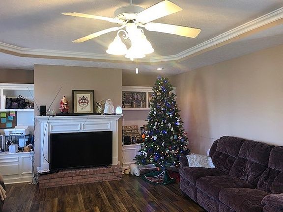 4th image of 145 Stone Crest Ave
