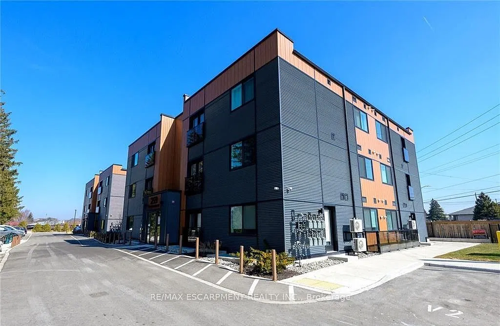 2 bed, $2,100 — Photo 3