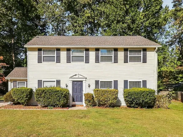 605 Bundy Cir, Charlotte, NC 28211