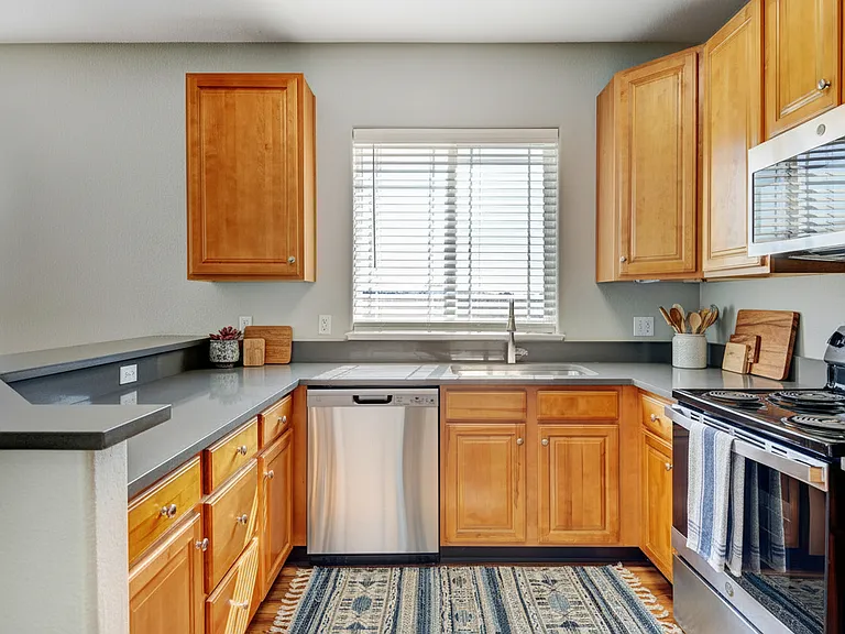 2 bedroom kitchen