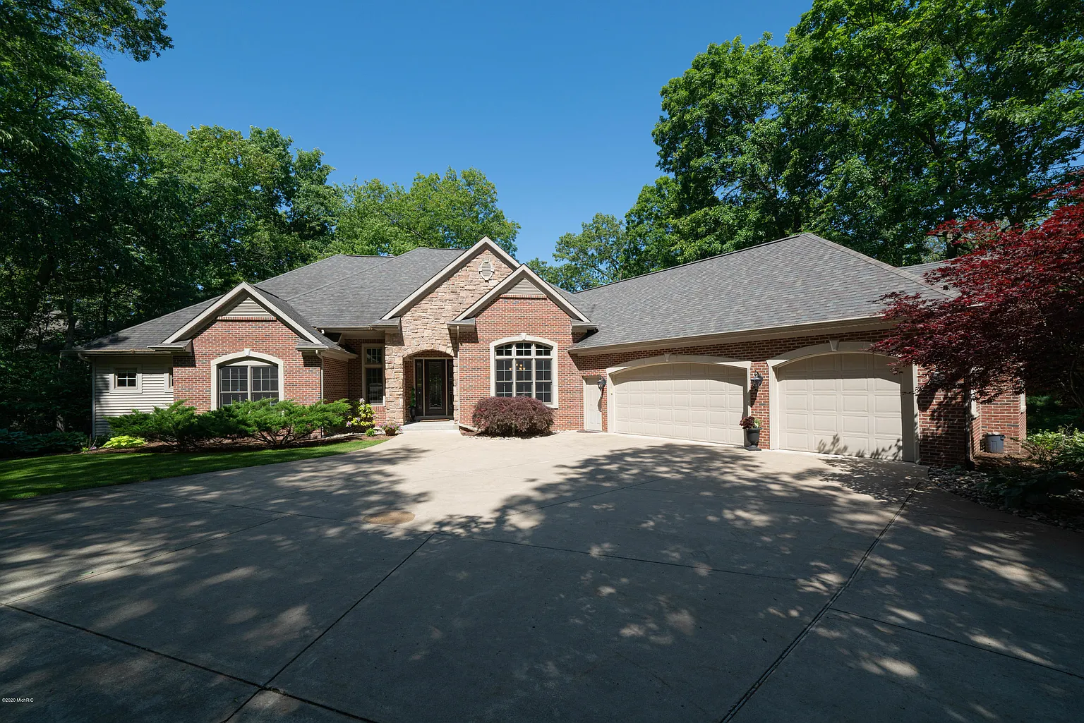 6405 E Bay Ln photo 1