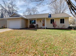 10124 Raven St NW, Coon Rapids, MN 55433